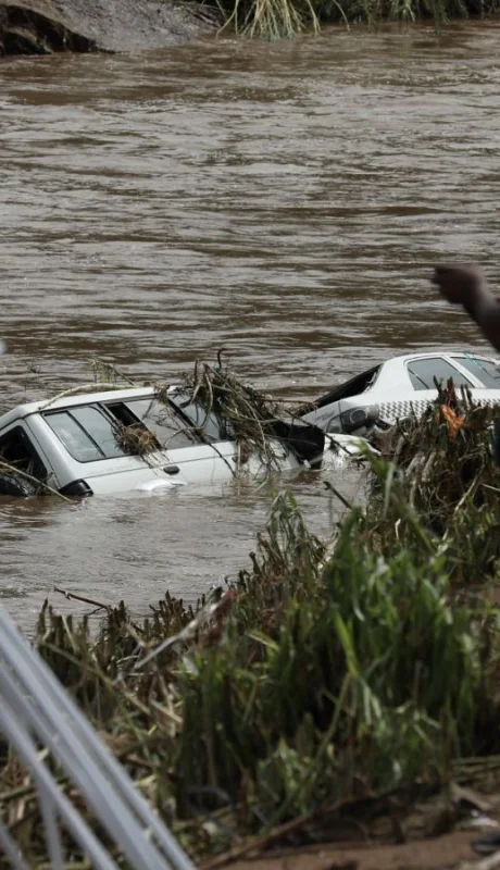 Las inundaciones sorprendieron con mareas de 4 metros a varias poblaciones que no estaban preparadas.
