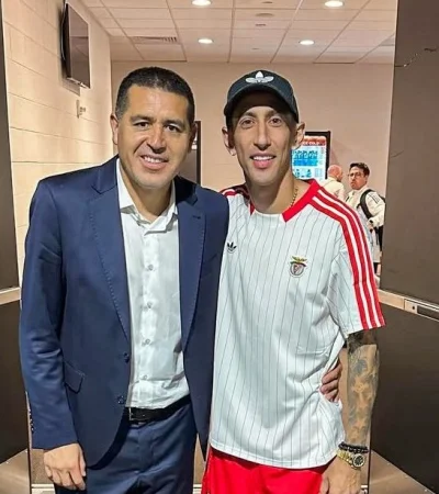 El presidente de Boca Juan Román Riquelme se reencontró con Ángel Di María luego del partido entre Boca y Benfica/ Fuente: TyC Sports