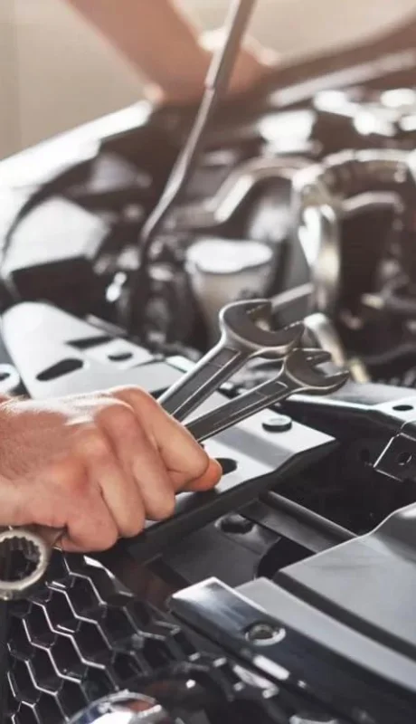 Una pericia mecánica determinó que los problemas eran compatibles con un fuerte impacto que podría ser del traslado de fábrica.