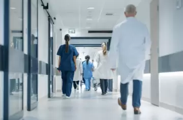 Crisis en la salud: los profesionales no llegan al millón de pesos de sueldo