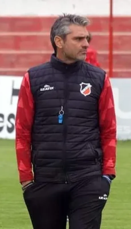 Juan Manuel Sara renunció como DT del Deportivo Maipú.