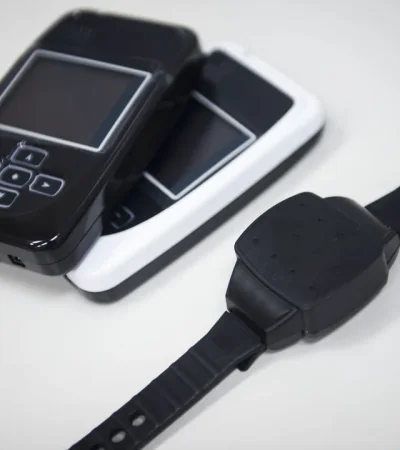 La tobillera electrónica que deberá usar Cristina/