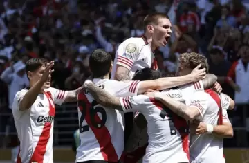River debutó con victoria: Colidio, Driussi y Meza sellaron el triunfo ante Urawa