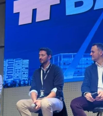 Espert en la UCA, donde insultó a Florencia Kirchner