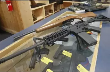 Por decreto se autorizó la adquisición de armas largas semiautomáticas y de asalto