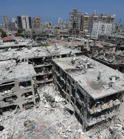 El hospital Soroka tras ser atacado por un misil balístico iraní.