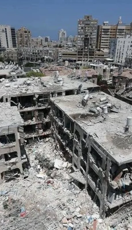 El hospital Soroka tras ser atacado por un misil balístico iraní.