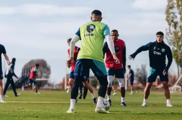 Independiente Rivadavia apunta a La Plata para reforzar el ataque