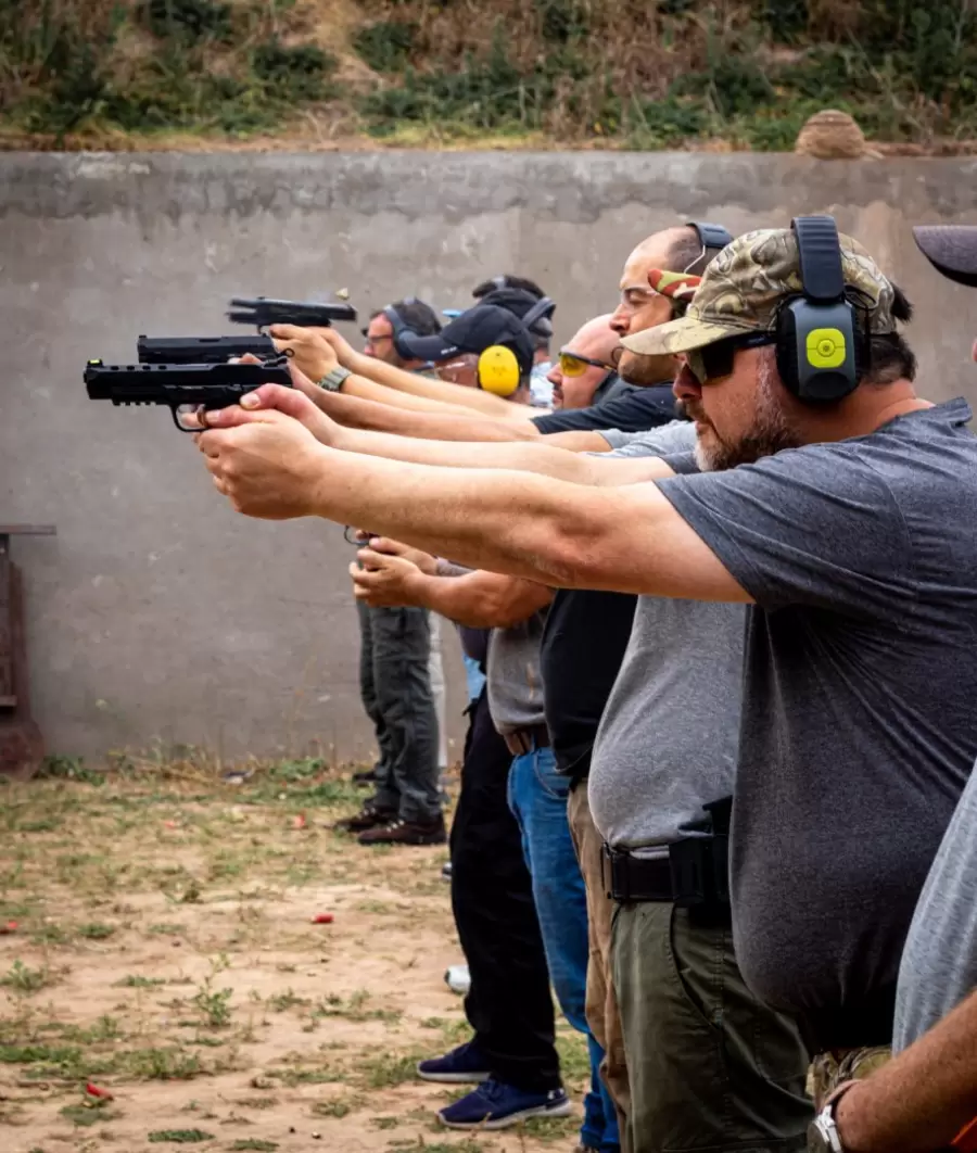 Uso deportivo de pistolas semiautomáticas