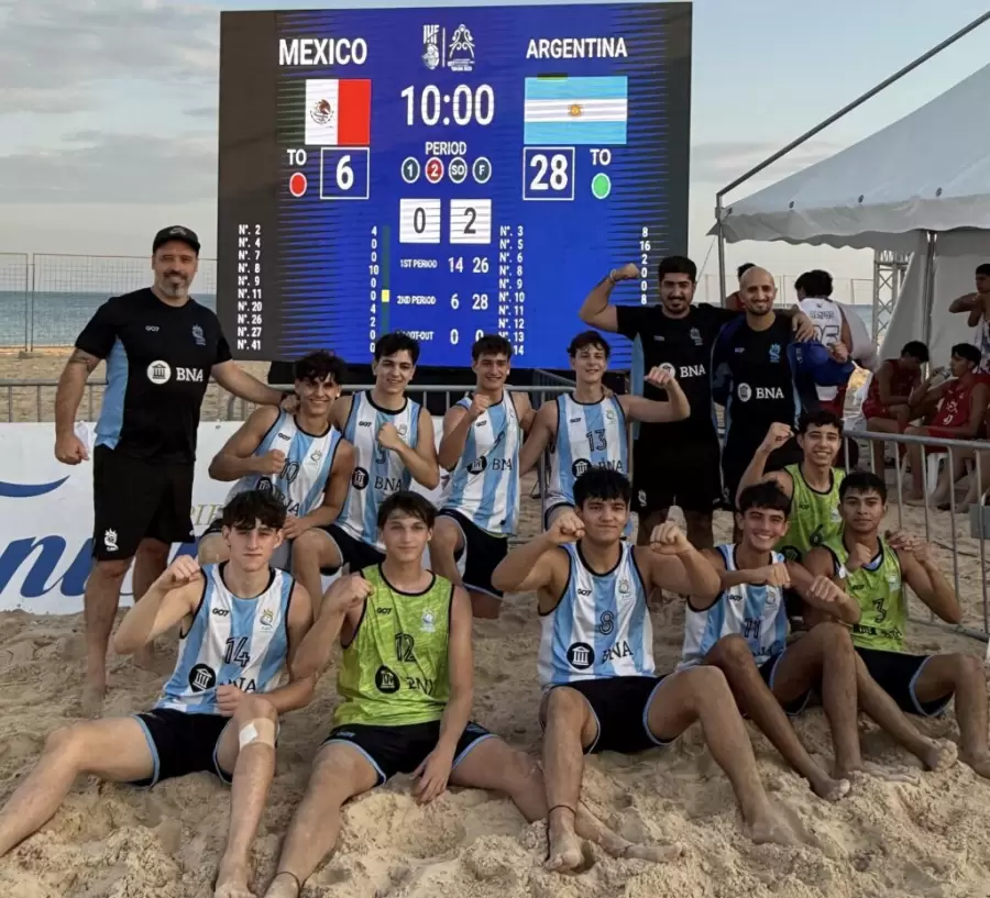 La celebración de los pibes tras la victoria