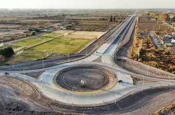 Mendoza impulsa obras viales claves con recursos propios