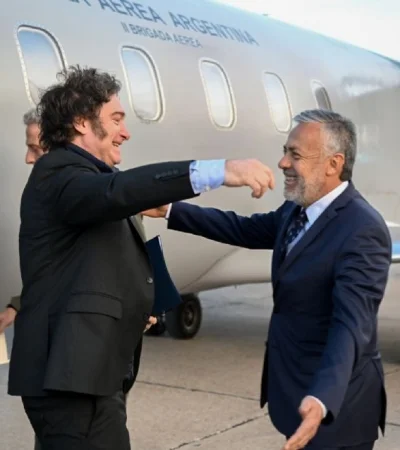 Javier Milei junto a Alfredo Cornejo.