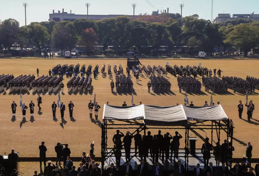 El presidente Milei estuvo en el acto por el Día de la Bandera.