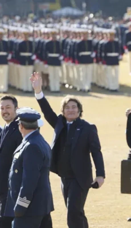 Javier Milei en el acto del campo de polo junto a Luis Petri