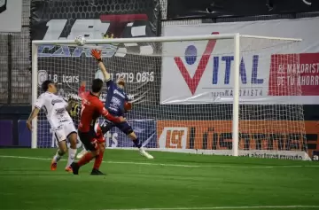 Maipú rescató un punto ante Quilmes en un duelo repleto de emociones y goles de córner