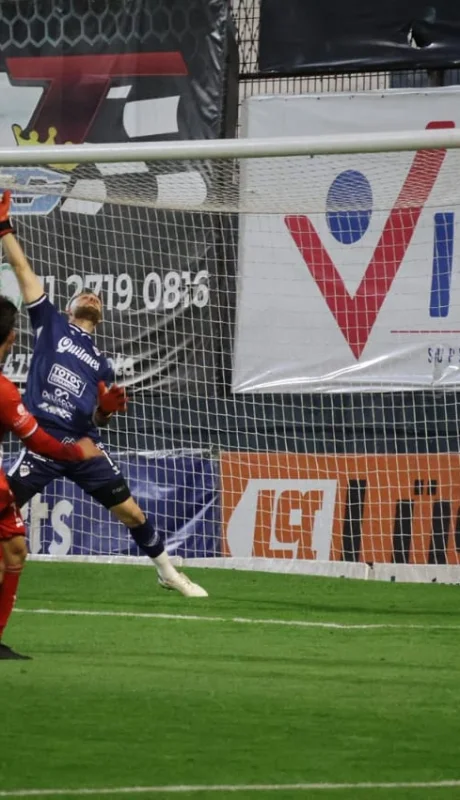 Maipú rescató un punto ante Quilmes en un duelo repleto de emociones y goles de córner