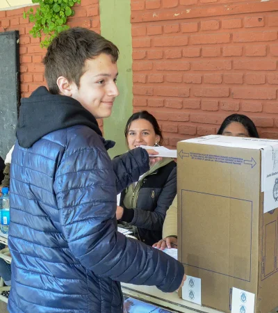 La esperanza se renueva en cada turno electoral        /