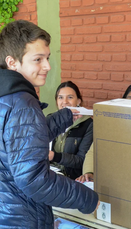 La esperanza se renueva en cada turno electoral        /