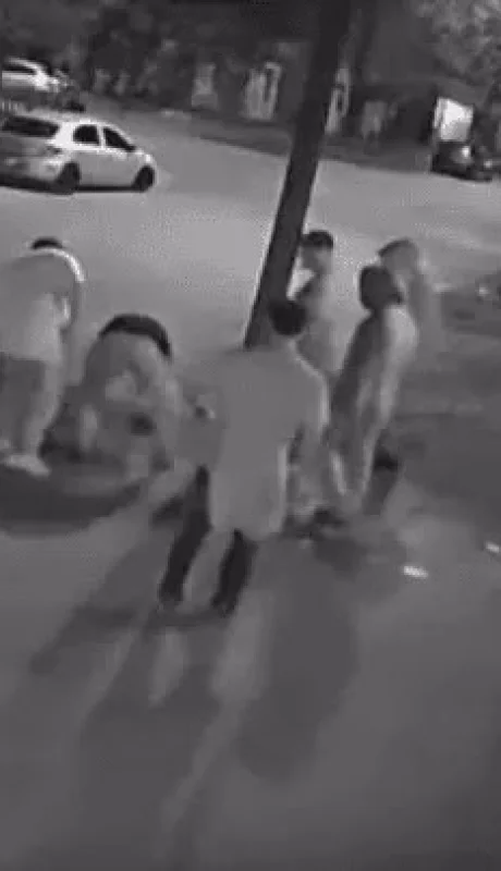 Ataque de patota a un adolescente.