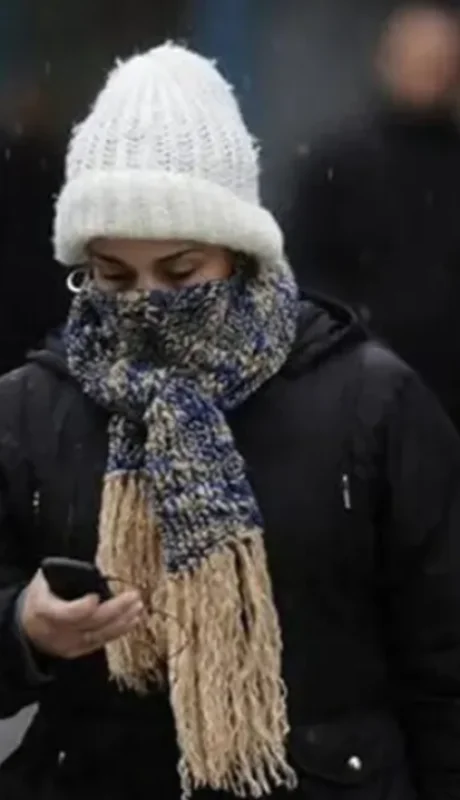 El frío volvió a gran parte del país producto del ingreso de dos frentes fríos que desde mañana martes marcaría su despedida.