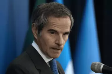 Tensión nuclear: quién es Rafael Grossi, el argentino que fue amenazado por Irán