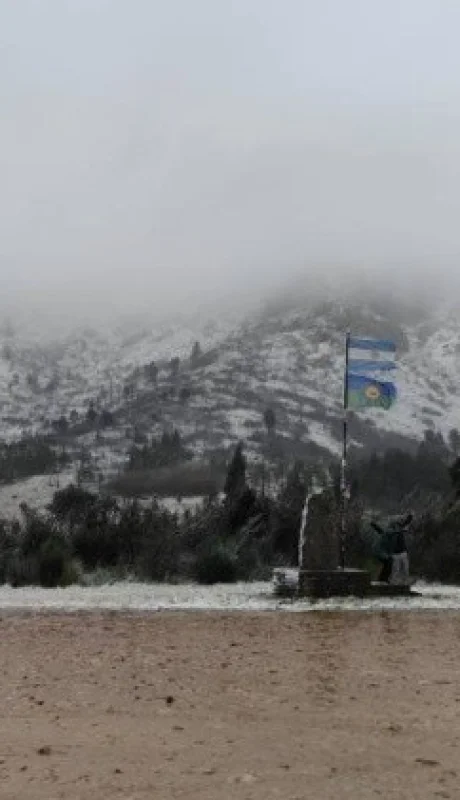 El inicio del invierno quedó registrado este fin de semana con las fuertes nevadas registradas en Sierra de la Ventana y Puán.