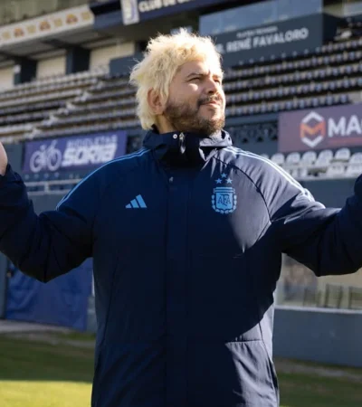 Santiago Motorizado presentó a mediados de junio el video oficial de La Revolución.