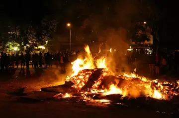 Noche de San Juan: rituales de fuego, deseos y nuevos comienzos