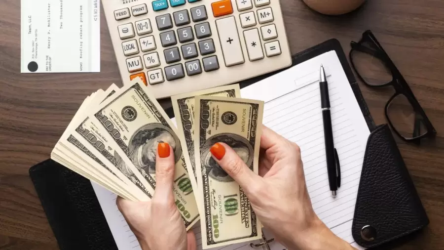 "De los encuestados que dicen tener dólares, un 10% los está usando para llegar a fin de mes" (A. P. Zuban)