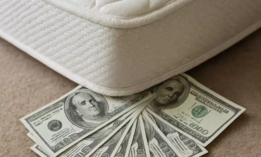 "Hay pocos dólares de los argentinos, aunque el Gobierno se siga quejando de que se ha gastado mucho en compras internacionales" (A. P. Zuban)