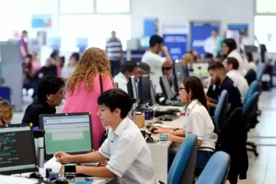 Administración pública: un sector con porcentaje negativo (-1,2%).