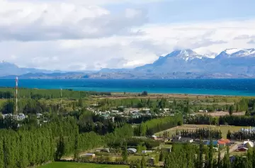 Joya patagónica: miradores impactantes, pesca y pizza con cerezas