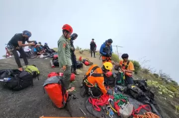 Murió una turista brasileña luego de agonizar por tres días tras caer en un volcán