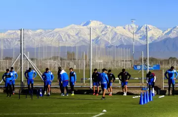 Godoy Cruz se sigue moviendo el mercado y hay dos nombres de peso en la mira