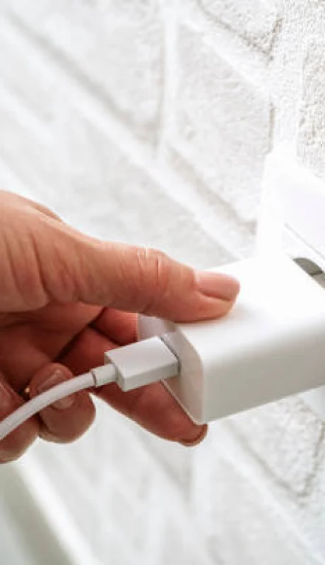 Cargador de celular.