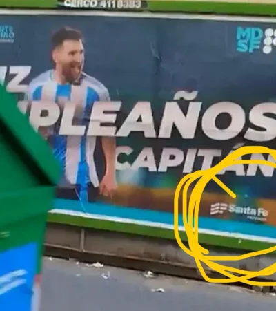 Lionel Mesi y sus carteles.