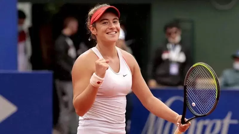 Solana Sierra también puede entrar