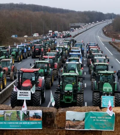 El sector agrícola francés sigue presionando en todos los foros para que el acuerdo no pueda pasar la instancia del Consejo Europeo.