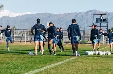 Independiente Rivadavia rompe el mercado y acuerda el regreso de un ídolo