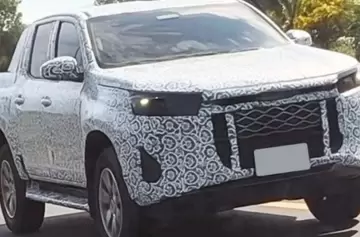 Atención "toyoteros": primeras fotos de la actualización 2026 de Hilux