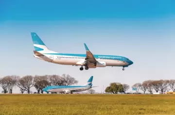 Aerolíneas Argentinas sancionada por la ANAC de Brasil por extrañas irregularidades