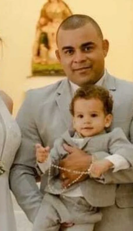 La hipótesis del crimen va desde un acto de venganza hasta razones financieras.