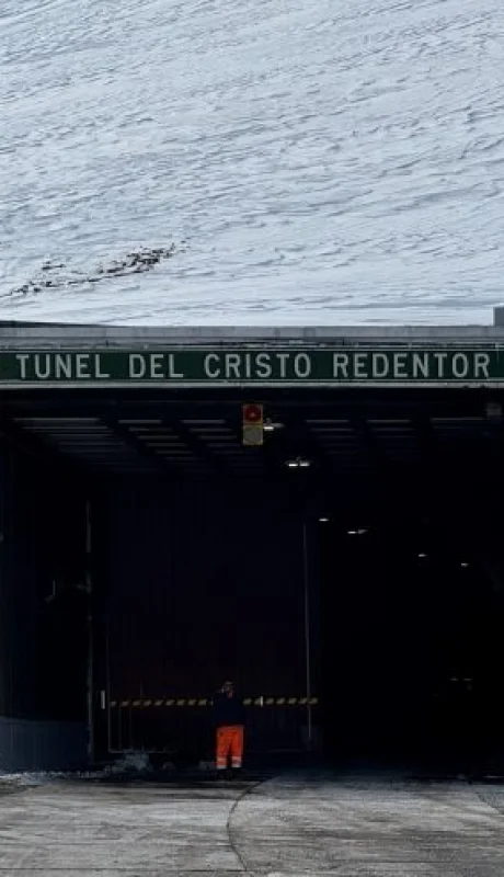 Paso Cristo Redentor, cerrado por intensas nevadas/ Fuente: Pasos fronterizos