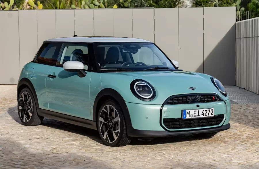 Un Mini Cooper aparece entre los bienes sospechados