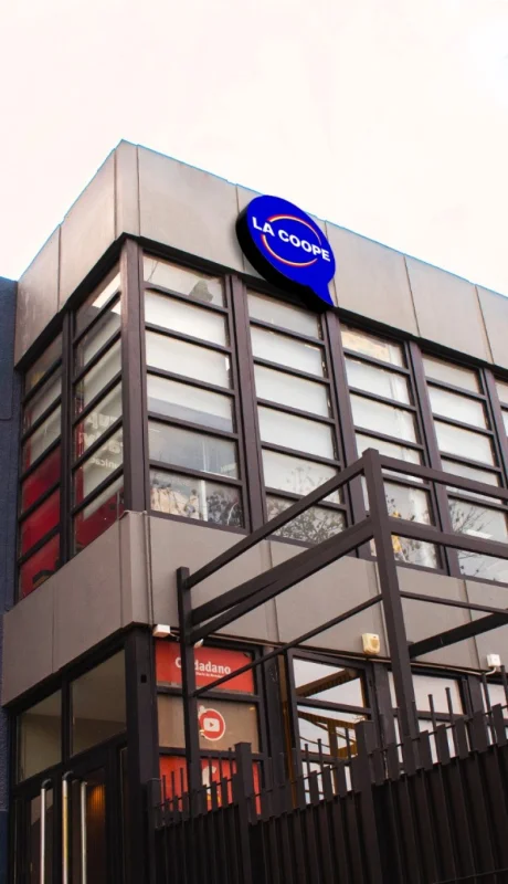 Ciudadano News celebra sus 20 años de compromiso con la información/ Edición y diseño: Gustavo Gabarró