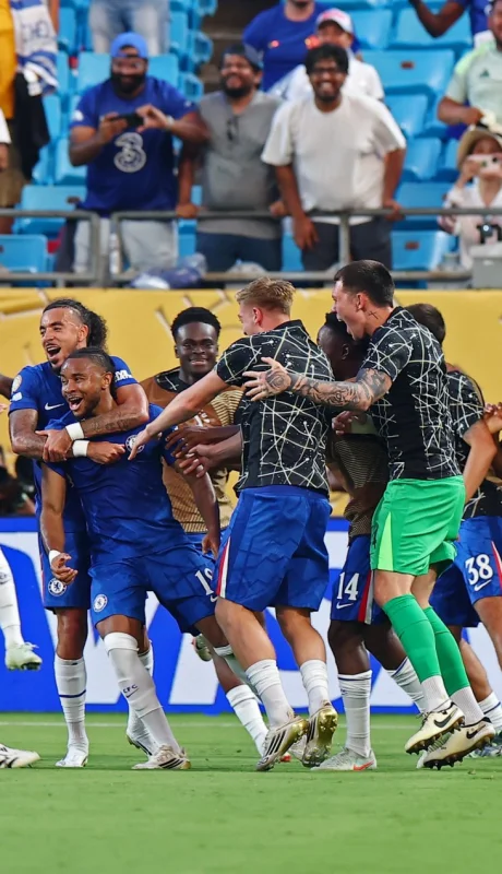 Chelsea aplasta a Benfica 4-1 y sigue en el Mundial de Clubes 2025