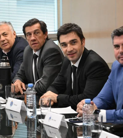 Gobernadores defendiendo sus provincias. /