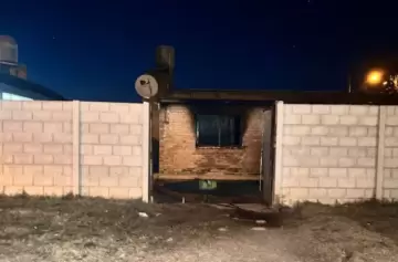 Dolor sin consuelo: tres hermanitos murieron en el incendio de su casa