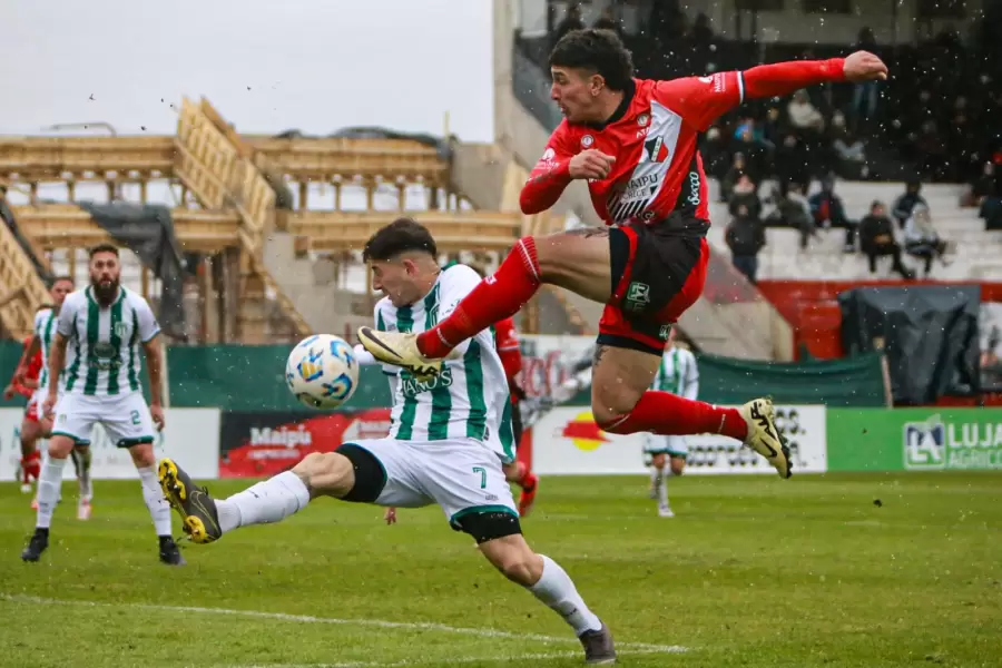 El Deportivo Maipú perdió como local ante San Miguel.