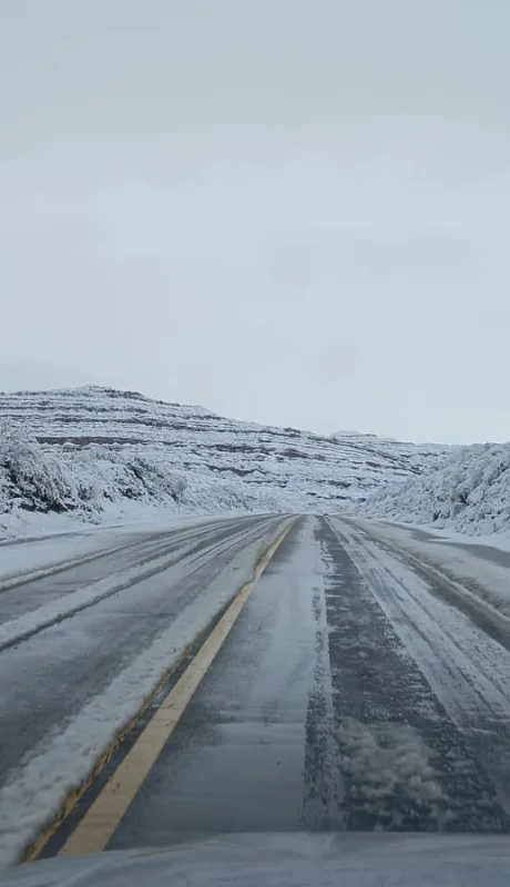 Nieve y hielo en rutas y caminos.